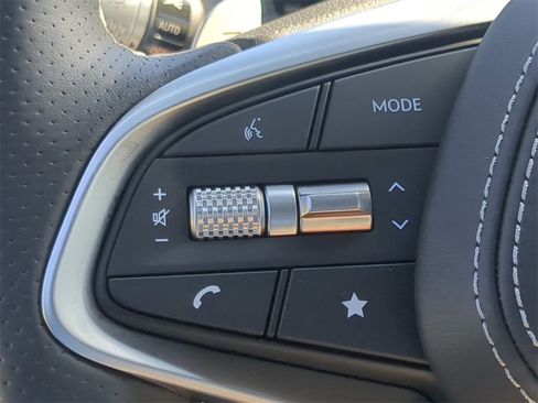 Used 2025 Genesis GV70 3.5T Sport w/ Sport Prestige Package image 19