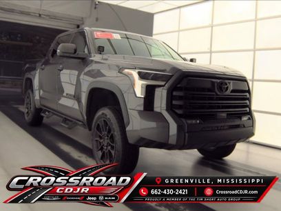 Used 2023 Toyota Tundra SR5 w/ SR5 Convenience Package