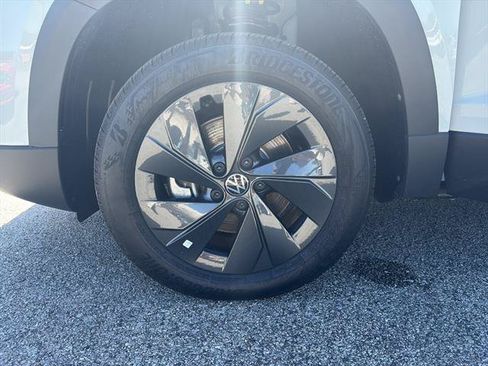 New 2026 Volkswagen Taos S FWD image 9