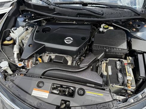 Used 2015 Nissan Altima 2.5 S w/ Power Driver Seat Package FWD image 16