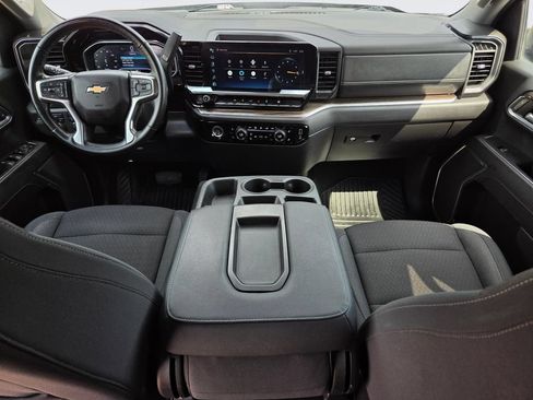 Used 2024 Chevrolet Silverado 1500 LT AWD/4WD image 14