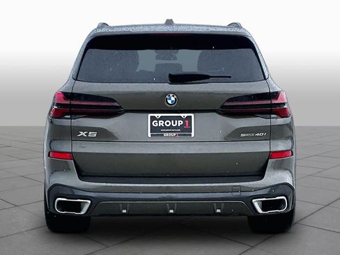Used 2024 BMW X5 sDrive40i w/ M Sport Package RWD image 5