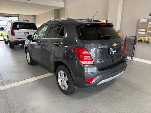 Used 2018 Chevrolet Trax LT w/ LT Convenience Package AWD/4WD image 5