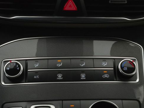 Used 2022 Hyundai Santa Fe SEL image 25