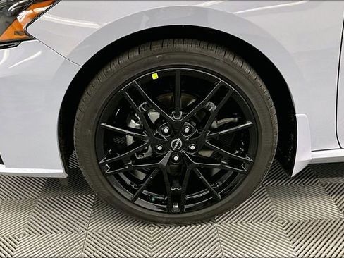 New 2026 Nissan Altima 2.5 SR FWD image 12