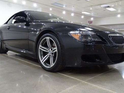 Used 2007 BMW M6 Convertible RWD image 21