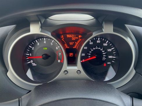 Used 2014 Nissan Juke S image 20