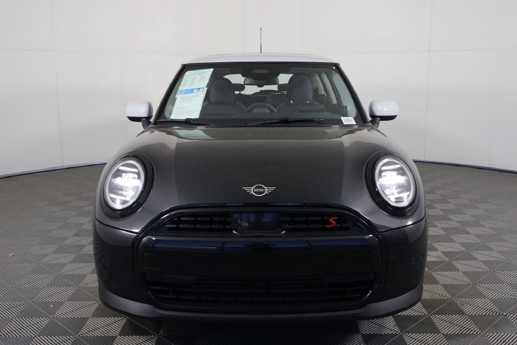 Used 2025 MINI Cooper S FWD image 2
