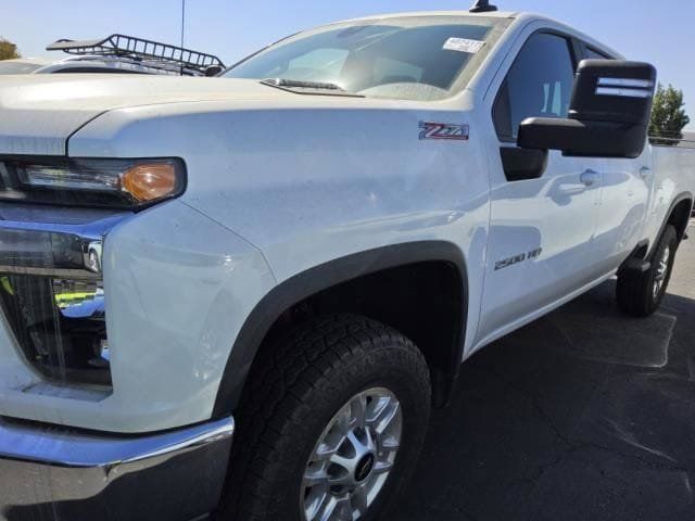 Used 2022 Chevrolet Silverado 2500 LT w/ Convenience Package AWD/4WD image 3