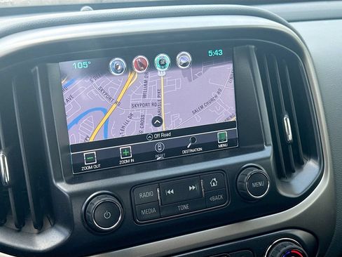 Used 2016 Chevrolet Colorado Z71 AWD/4WD image 14