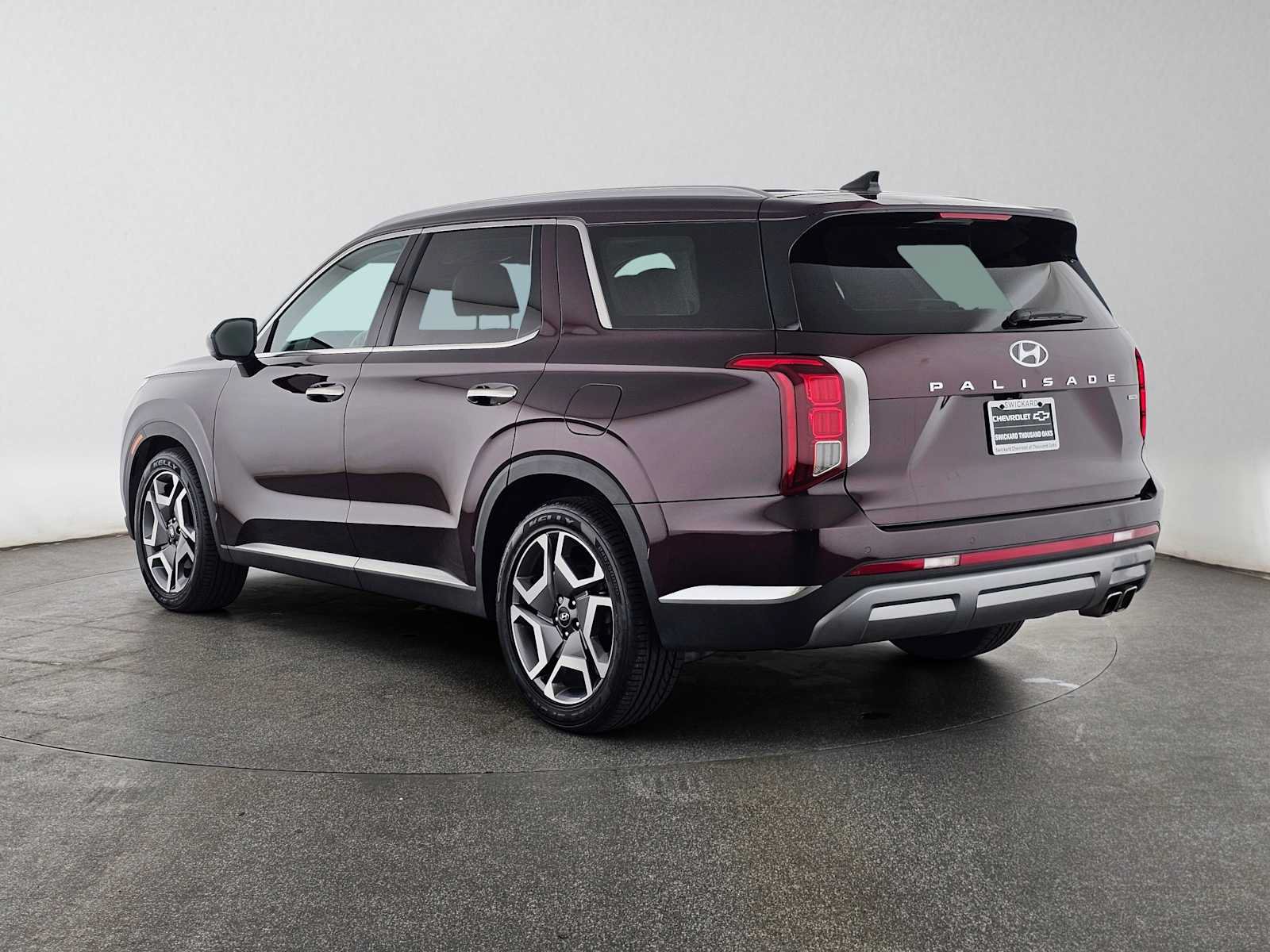Used 2023 Hyundai Palisade Limited AWD/4WD image 5