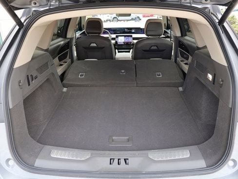 Used 2025 Lincoln Nautilus Premier w/ Equipment Group 102A AWD/4WD image 14