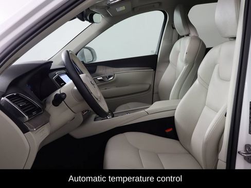 Used 2023 Volvo XC90 T8 Plus w/ Protection Package Premier AWD/4WD image 7