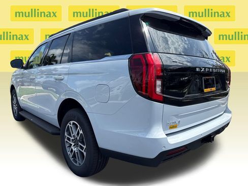 New 2026 Ford Expedition Active RWD image 4