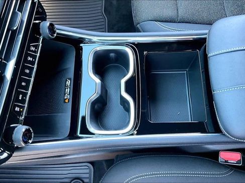 New 2026 Chevrolet Traverse LT w/ Driver Confidence Package FWD image 8
