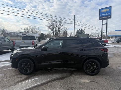 Used 2024 Chevrolet Blazer LT w/ Convenience Package image 3