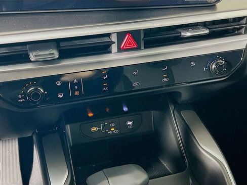 New 2026 Kia Sorento LX FWD image 13