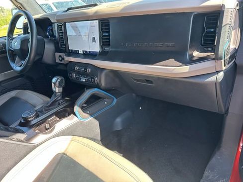 Used 2023 Ford Bronco Wildtrak AWD/4WD image 8