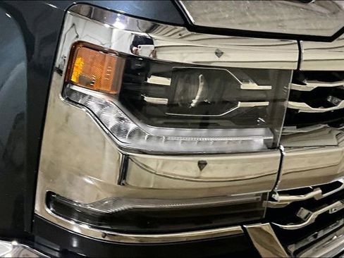 Used 2018 Chevrolet Silverado 1500 LTZ w/ Sport Package image 4