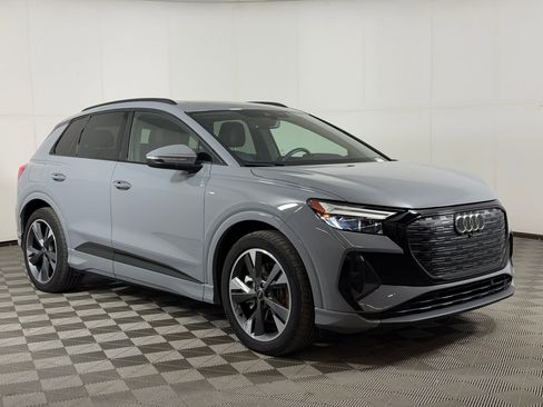 Used 2024 Audi Q4 e-tron Premium w/ Convenience Package image 7