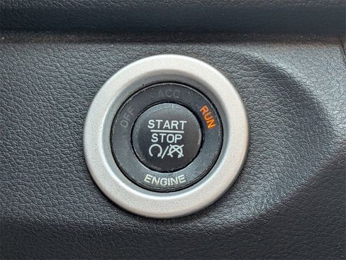 Used 2016 RAM 1500 Laramie w/ Convenience Group image 32