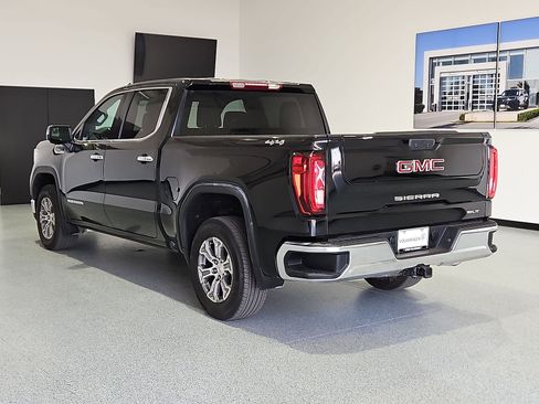Used 2025 GMC Sierra 1500 SLT AWD/4WD image 6
