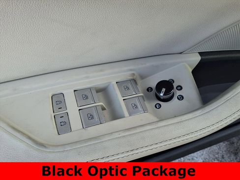 Used 2024 Audi Q8 e-tron Premium Plus w/ Premium Plus Package image 15