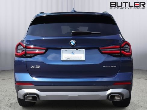 Used 2024 BMW X3 sDrive30i w/ Convenience Package RWD image 5