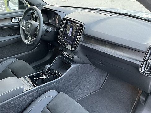 Certified 2023 Volvo C40 P8 Recharge Plus image 20