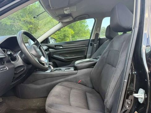 Used 2019 Nissan Altima 2.5 S FWD image 13