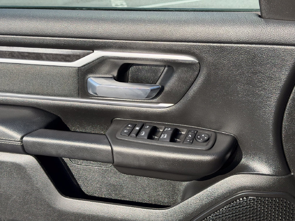 Used 2023 RAM 1500 Big Horn AWD/4WD image 36