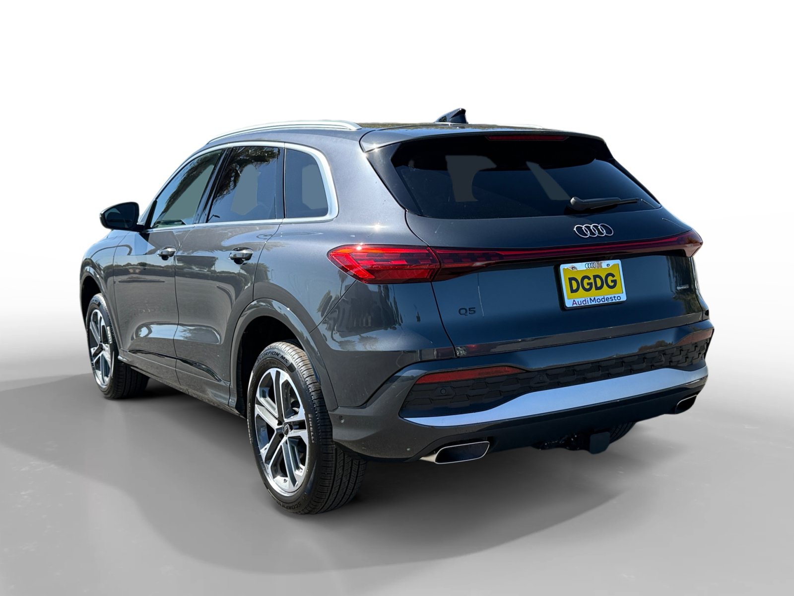 New 2026 Audi Q5 Premium Plus AWD/4WD image 3
