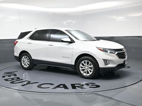 Used 2018 Chevrolet Equinox LT image 2