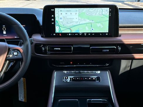 New 2026 Lincoln Aviator Reserve image 17