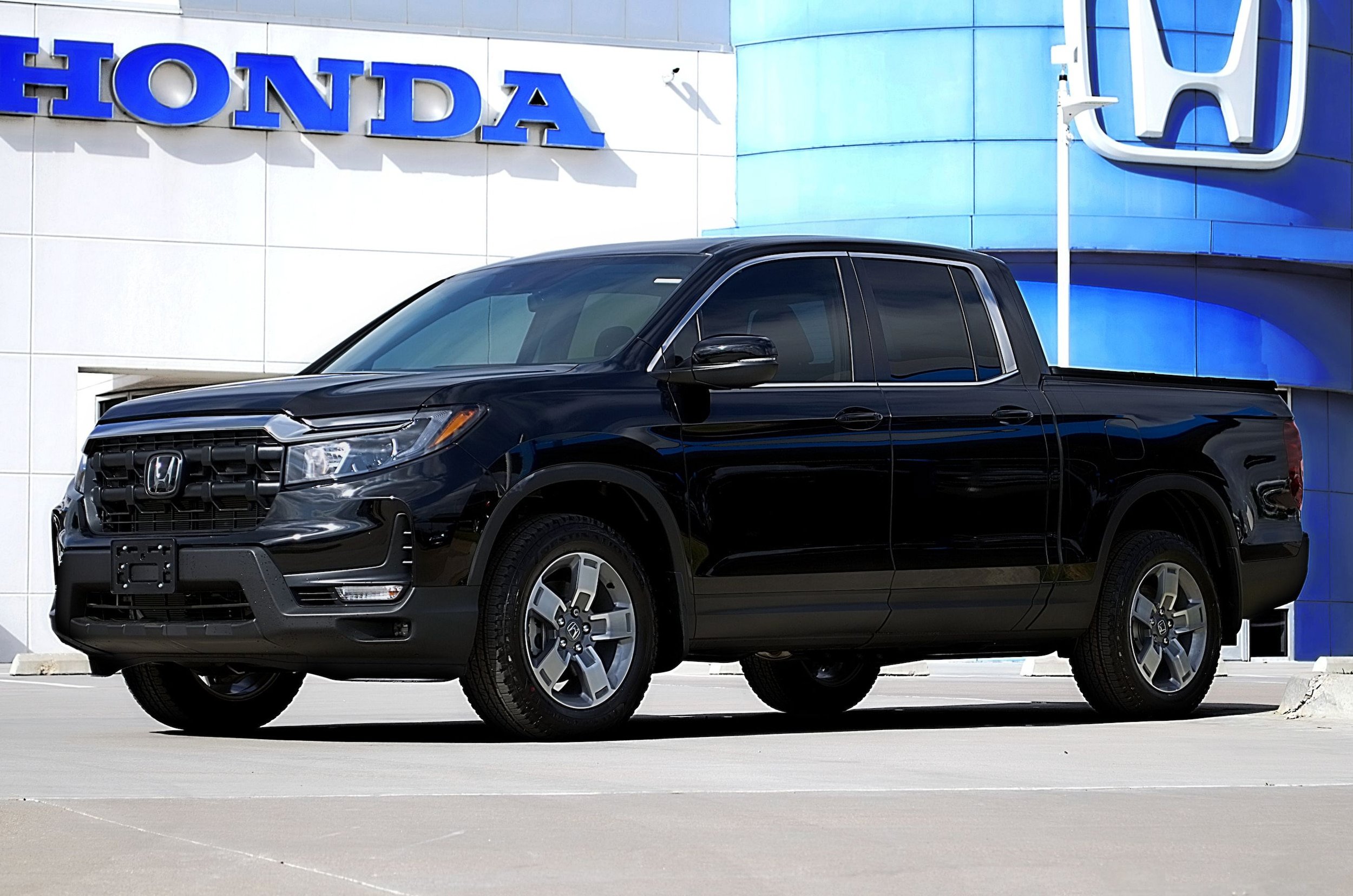 New 2026 Honda Ridgeline RTL image 1