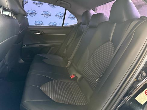 Used 2019 Toyota Camry SE image 19