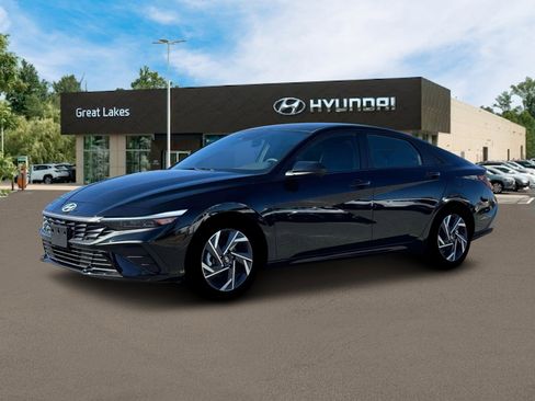New 2025 Hyundai Elantra SEL image 2