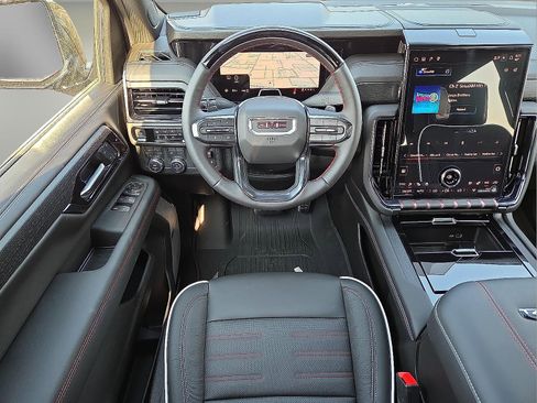 Used 2025 GMC Yukon AT4 Ultimate w/ LPO, Floor Liner Package image 13