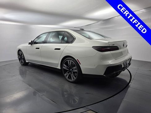 Certified 2024 BMW 760i xDrive w/ Premium Package 2 image 6