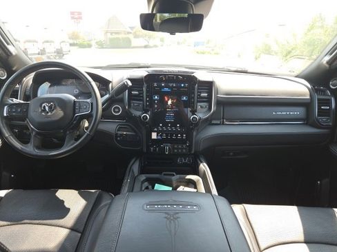 Used 2024 RAM 2500 Limited image 23