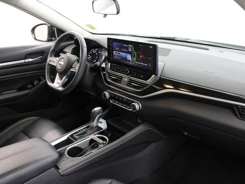 Used 2023 Nissan Altima 2.5 SR w/ SR Premium Package FWD image 26