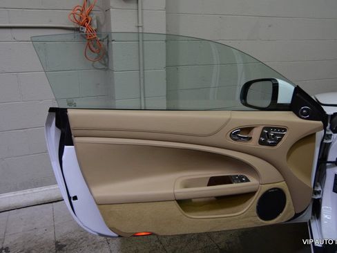 Used 2011 Jaguar XK Coupe RWD image 15