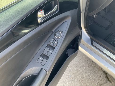 Used 2014 Hyundai Sonata Limited w/ Technology Package 05 image 10