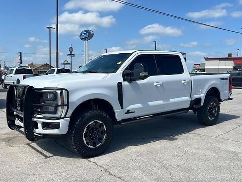 Used 2024 Ford F250 Lariat w/ Tremor Off-Road Package AWD/4WD image 4