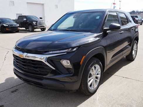 New 2026 Chevrolet TrailBlazer LS image 4