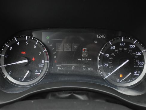 Used 2021 Toyota Highlander Platinum image 31