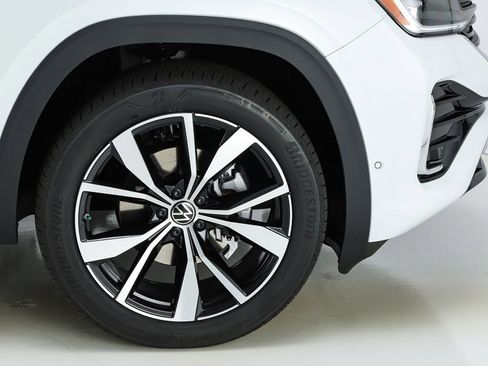 New 2026 Volkswagen Atlas Cross Sport SEL Premium R-Line AWD/4WD image 14
