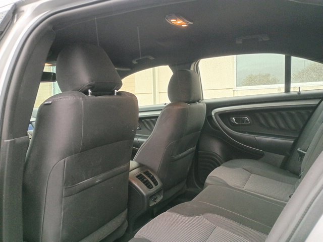 Used 2016 Ford Taurus SEL FWD image 6