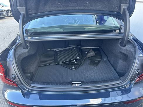 Certified 2024 Volvo S60 B5 Core image 27