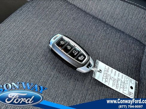 Used 2023 Hyundai Kona SE image 36